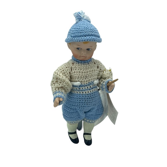 Porcelain Buster Doll Patricia Loveless Porcelain Valuable Home Décor Display - Picture 7 of 15